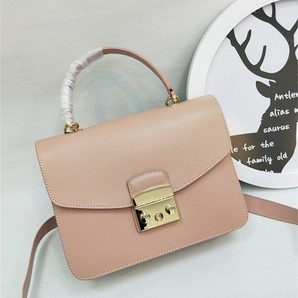 fashion designer evening bags luxury woman shoulder bags genuine leather handbags women messenger bags 220401
fashion designer evening bags luxury woman shoulder bags genuine leather handbags women messenger bags 220401