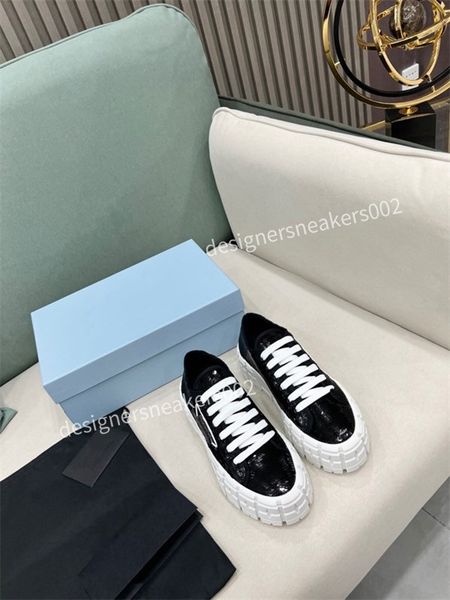 2022 mens womens luxurys designers shoes white printed calf leather casual shoe trainers pink blue runner rx220429, Black
2022 mens womens luxurys designers shoes white printed calf leather casual shoe trainers pink blue runner rx220429, Black