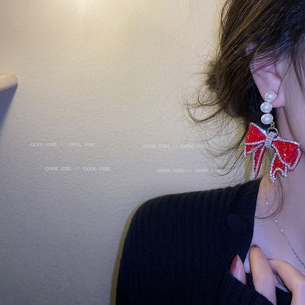 925 silver needle red diamond embedded bow pearl earrings eardrops new korean dongdaemun exaggerated earrings women, Golden
925 silver needle red diamond embedded bow pearl earrings eardrops new korean dongdaemun exaggerated earrings women, Golden