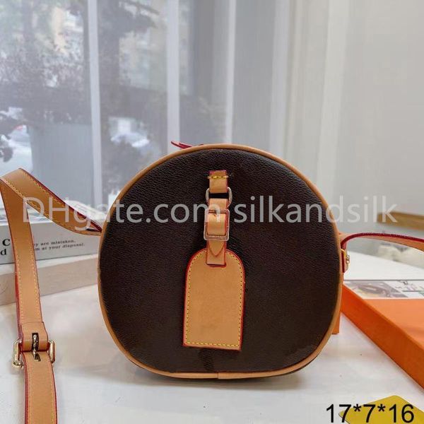 luxury women bag designer round shape apple style handbag casual simple mini cross shoulder messenger bag cute cosmetics lipstick storage bo
luxury women bag designer round shape apple style handbag casual simple mini cross shoulder messenger bag cute cosmetics lipstick storage bo