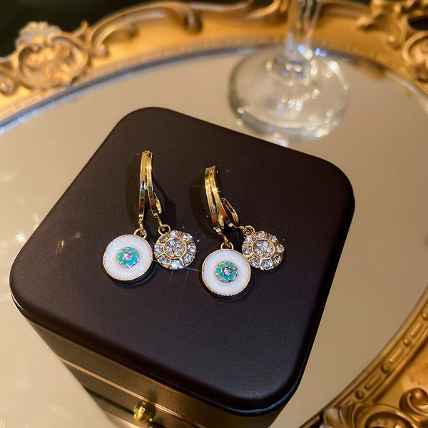 silver needle oil drop diamond round ring earrings south korea dongdaemun design sense ear ring fashion personal influencer graceful earring, Golden
silver needle oil drop diamond round ring earrings south korea dongdaemun design sense ear ring fashion personal influencer graceful earring, Golden