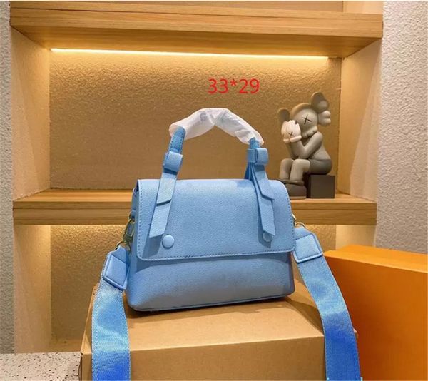 summer women purse and handbags 2022 new fashion casual small square bags unique designer shoulder messenger bags h0382
summer women purse and handbags 2022 new fashion casual small square bags unique designer shoulder messenger bags h0382