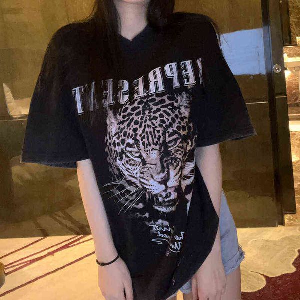 glory present trendy american high street leopard print old fried black short sleeve t-shirt, White;black
glory present trendy american high street leopard print old fried black short sleeve t-shirt, White;black