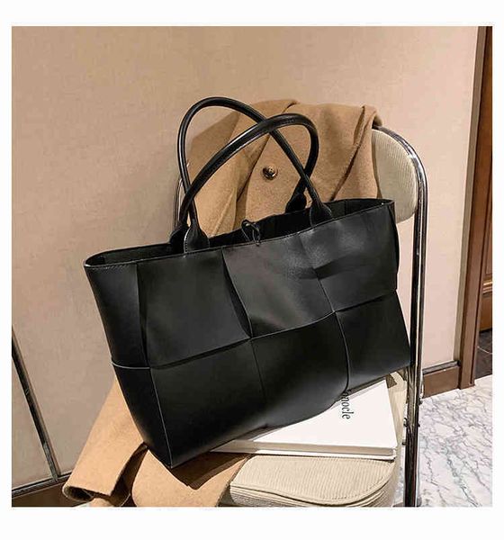 original edition luxury handbags venetas's bottegass bags female 2022 korean large textured shoulder capacity woven tote portable women
original edition luxury handbags venetas's bottegass bags female 2022 korean large textured shoulder capacity woven tote portable women