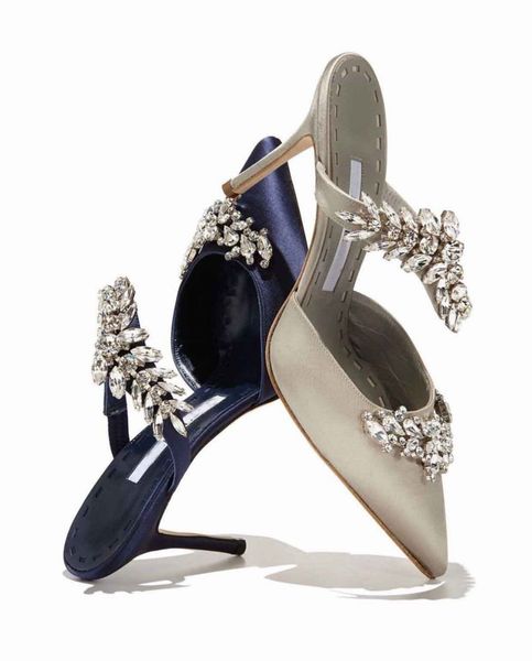 luxury summer brand satin lurum crystal embellished sandals shoes women mules strap with crystal stiletto lady high heel party wedding brida, Black
luxury summer brand satin lurum crystal embellished sandals shoes women mules strap with crystal stiletto lady high heel party wedding brida, Black