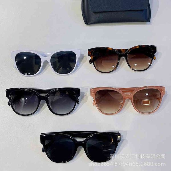 sunglasses triumphal arch cl404f men's and women's advanced ins uv resistant n0lp, White;black
sunglasses triumphal arch cl404f men's and women's advanced ins uv resistant n0lp, White;black