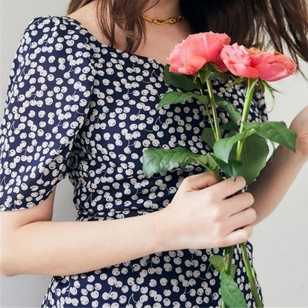 casual long women dress cherry print short sleeve holiday boho beach summer dress square collar vintage dress vestidos robe y200805, Black;pink
casual long women dress cherry print short sleeve holiday boho beach summer dress square collar vintage dress vestidos robe y200805, Black;pink