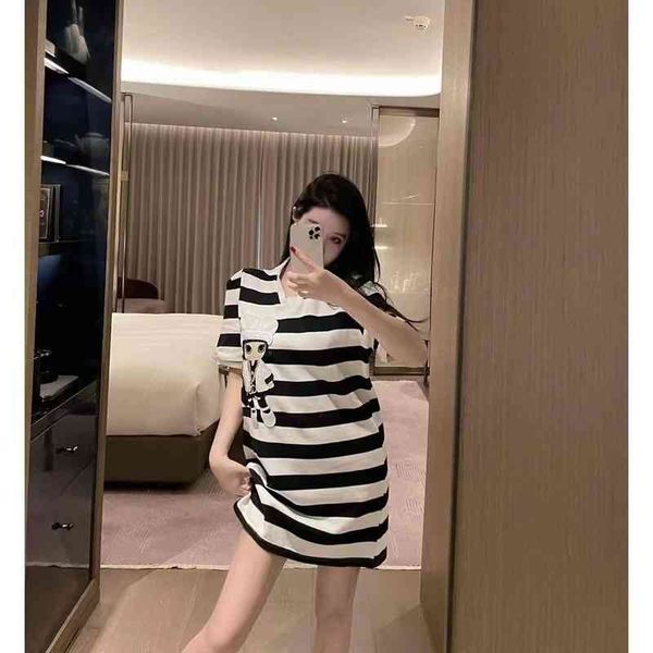skirts niche design striped bubble matt polo collar short sleeve t-shirt medium long loose trendy casual half sleeve skirt 2gda, Black
skirts niche design striped bubble matt polo collar short sleeve t-shirt medium long loose trendy casual half sleeve skirt 2gda, Black