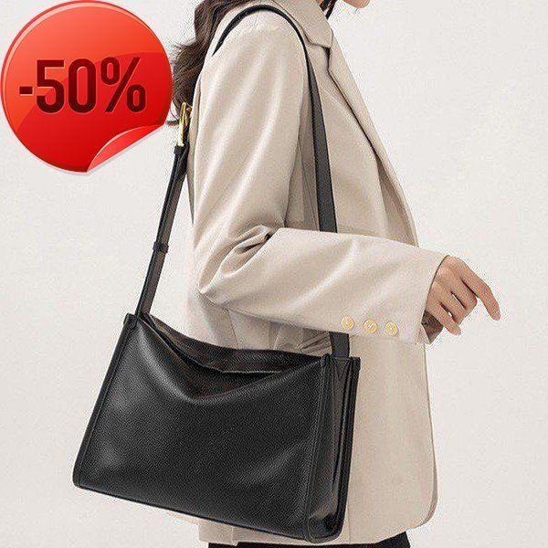 fashion luxury designersoft leather 2022 new high-capacity single shoulder messenger underarm women's temperament commuter versatile ba
fashion luxury designersoft leather 2022 new high-capacity single shoulder messenger underarm women's temperament commuter versatile ba