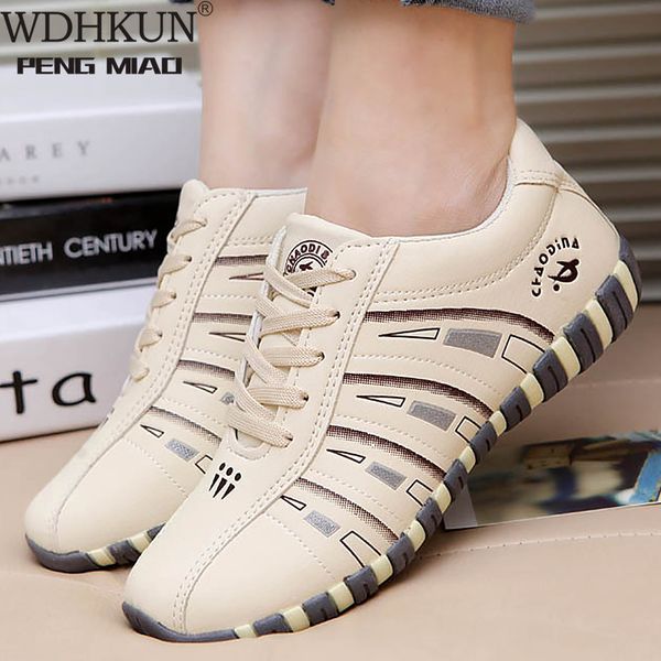 women's sneakers sports shoes woman fashion striped lace up running casual shoes women trainers comfortable size 41 sturdy sole 220722, Black;white
women's sneakers sports shoes woman fashion striped lace up running casual shoes women trainers comfortable size 41 sturdy sole 220722, Black;white
