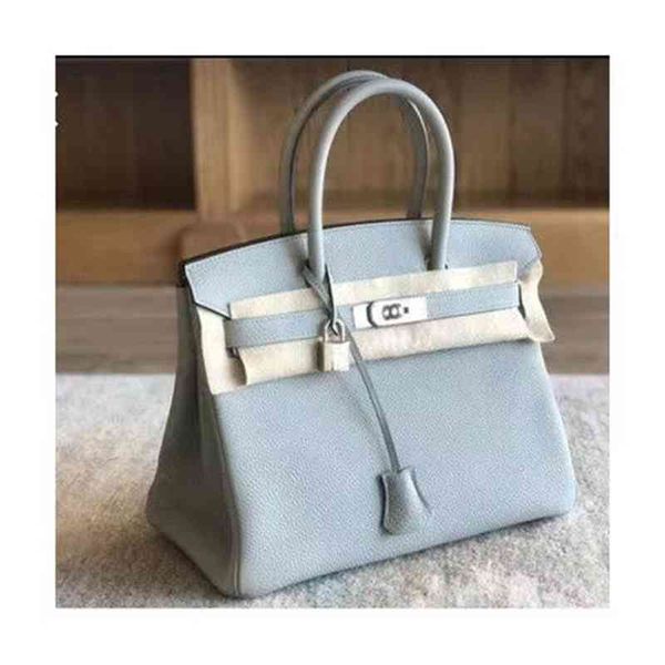 birkinsbag star same european station fashion brand genuine leather lychee pattern platinum bag women's hand single shoulder
birkinsbag star same european station fashion brand genuine leather lychee pattern platinum bag women's hand single shoulder