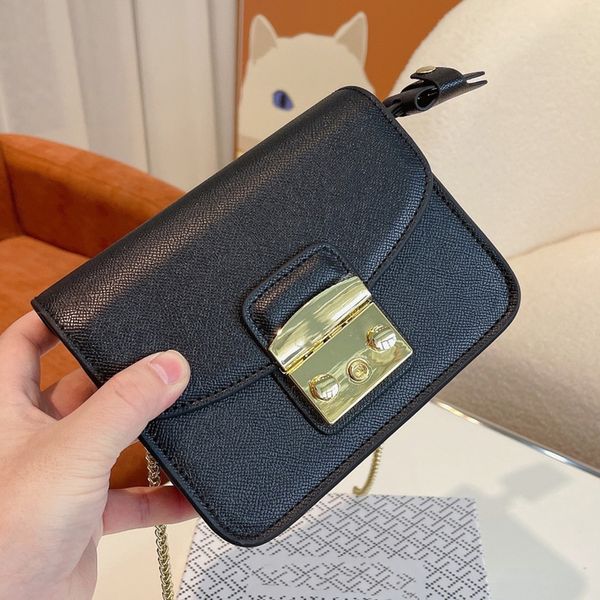 famous brand genuine leather shoulder bag for women 2022 luxury designe lady crossbody high-quality woman's bag purse11
famous brand genuine leather shoulder bag for women 2022 luxury designe lady crossbody high-quality woman's bag purse11
