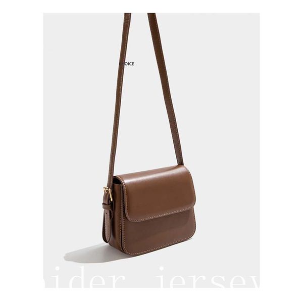 women's bag 2021 new high-end sense niche caramel small square bag messenger bags 6772, Black;red
women's bag 2021 new high-end sense niche caramel small square bag messenger bags 6772, Black;red