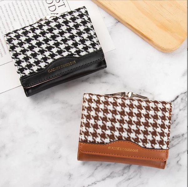 new mini wallet women pu folding change clip multi card buckle clip bag, Red;black
new mini wallet women pu folding change clip multi card buckle clip bag, Red;black