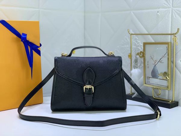2022 fashion flowers designer wallets luxurys men women leather bags classic letters key coin purse original box plaid card holder round 449, Black;red
2022 fashion flowers designer wallets luxurys men women leather bags classic letters key coin purse original box plaid card holder round 449, Black;red