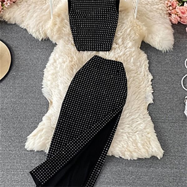 black diamonds 2pcs set women party sleeveless short + high waist split skirt female two piece suits club fashion 220509, White
black diamonds 2pcs set women party sleeveless short + high waist split skirt female two piece suits club fashion 220509, White