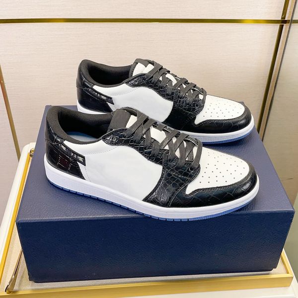 2022 luxury brand joint design classic low-basketball shoes leather stitching platform casual sports shoe men designer sneakers college runn
2022 luxury brand joint design classic low-basketball shoes leather stitching platform casual sports shoe men designer sneakers college runn