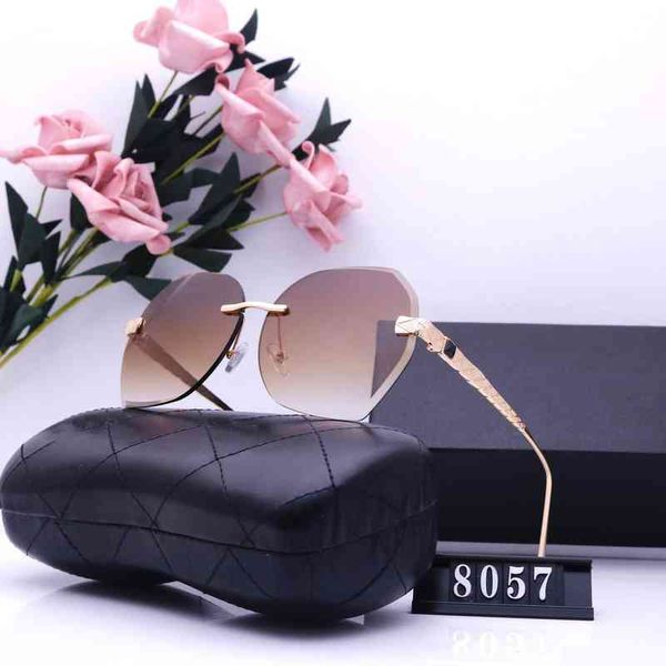 2022 new men's and women's sunglass driving sunglass framels large frame tidal ocean glass 8057, White;black
2022 new men's and women's sunglass driving sunglass framels large frame tidal ocean glass 8057, White;black