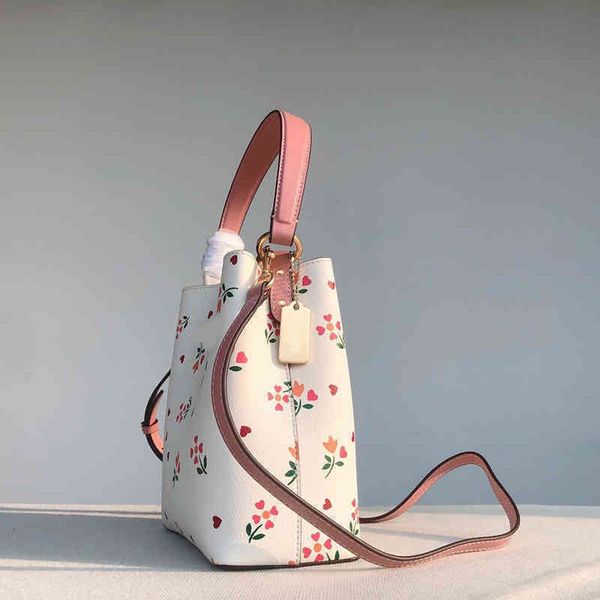 evening bags 2023 new designers handbags women crossbody purses ladies fashion purse bags shoulder bags clutches 0523
evening bags 2023 new designers handbags women crossbody purses ladies fashion purse bags shoulder bags clutches 0523