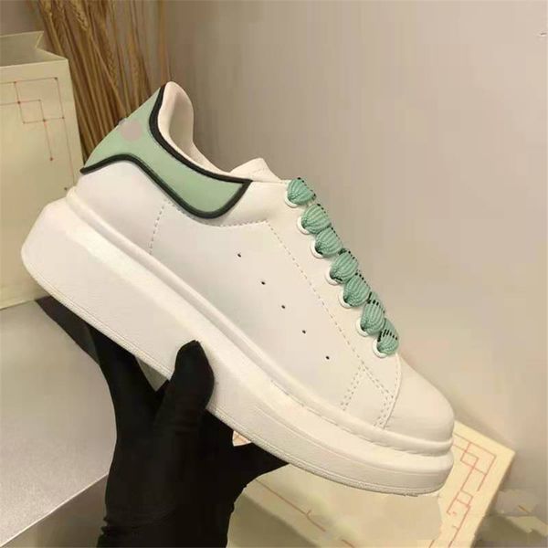 wholesale men women designers heighten casual shoes genuine leather velvet sneaker black white fashion womens summer soft flat t wv5v
wholesale men women designers heighten casual shoes genuine leather velvet sneaker black white fashion womens summer soft flat t wv5v