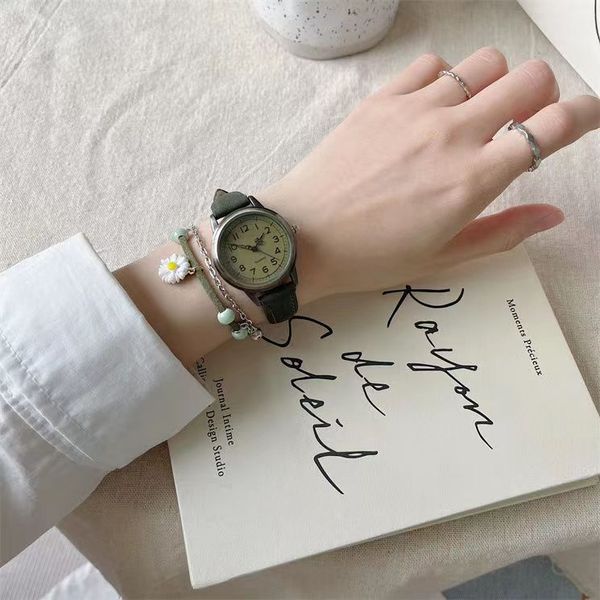 luxury womens watches designer antique chinese style watch girls retro niche mori students small and simple medieval quartz women watch hkjl, Slivery;golden
luxury womens watches designer antique chinese style watch girls retro niche mori students small and simple medieval quartz women watch hkjl, Slivery;golden