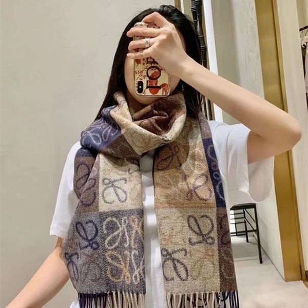 62% off 2022 autumn and winter new scarves brown old flower imitation cashmere scarf female gray shawl dual-purpose warmth preservation, Blue;gray
62% off 2022 autumn and winter new scarves brown old flower imitation cashmere scarf female gray shawl dual-purpose warmth preservation, Blue;gray