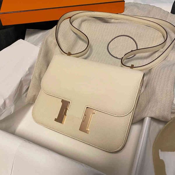 bag female 2022 new kangkang temperament stewards fashion one shoulder diagonal span lock chain tofu bag
bag female 2022 new kangkang temperament stewards fashion one shoulder diagonal span lock chain tofu bag