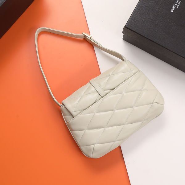 2022 brand designer bag black suede underarm bags beige one shoulder bag fashion tote 9a
2022 brand designer bag black suede underarm bags beige one shoulder bag fashion tote 9a