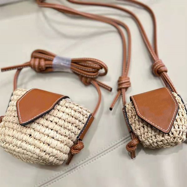 aaa quality mini straw tote bag cross body designers straw phone bags purses wallets fashion cute tiny single shoulder for women lady 2022
aaa quality mini straw tote bag cross body designers straw phone bags purses wallets fashion cute tiny single shoulder for women lady 2022