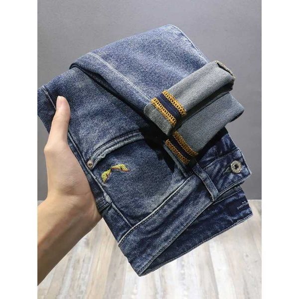 2022 blue hole patch jeans men's slim fit small feet ruffian handsome youth middle waist high-grade elastic pants
2022 blue hole patch jeans men's slim fit small feet ruffian handsome youth middle waist high-grade elastic pants