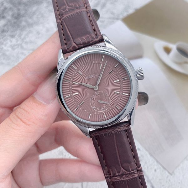 2022 luxury mens watches three needle quartz watch european brand chronograph clock leather belt fashion 39mm size wholesale montre de luxe, Slivery;brown
2022 luxury mens watches three needle quartz watch european brand chronograph clock leather belt fashion 39mm size wholesale montre de luxe, Slivery;brown