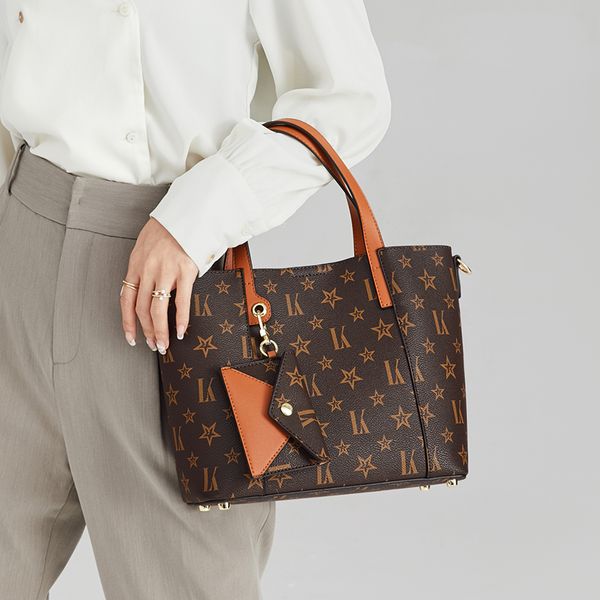 luxury women classic womens tote bag fashion shopper designer handbag woman with small coin purses designer tote
luxury women classic womens tote bag fashion shopper designer handbag woman with small coin purses designer tote