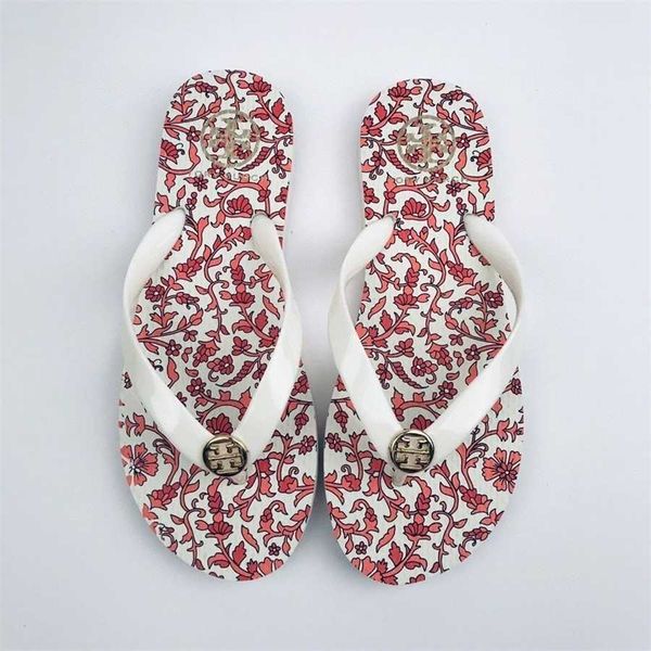 60% off 2022 new muffin bottom herringbone women's summer flat slippers leisure shoal resort style versatile flip flops, Black 
60% off 2022 new muffin bottom herringbone women's summer flat slippers leisure shoal resort style versatile flip flops, Black