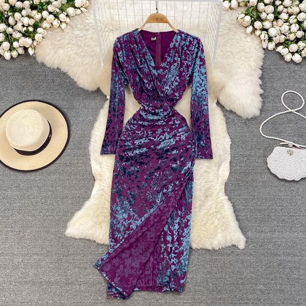 casual dresses women elegant winter dress floral print vintage party v-neck full sleeve empire folds split evening club velvet, Black;gray
casual dresses women elegant winter dress floral print vintage party v-neck full sleeve empire folds split evening club velvet, Black;gray