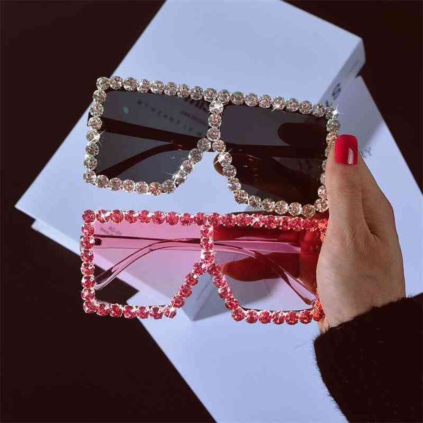 gg designer cycle fashion cc sunglasses for woman mens european and american super large frame square brick personality street, White;black
gg designer cycle fashion cc sunglasses for woman mens european and american super large frame square brick personality street, White;black