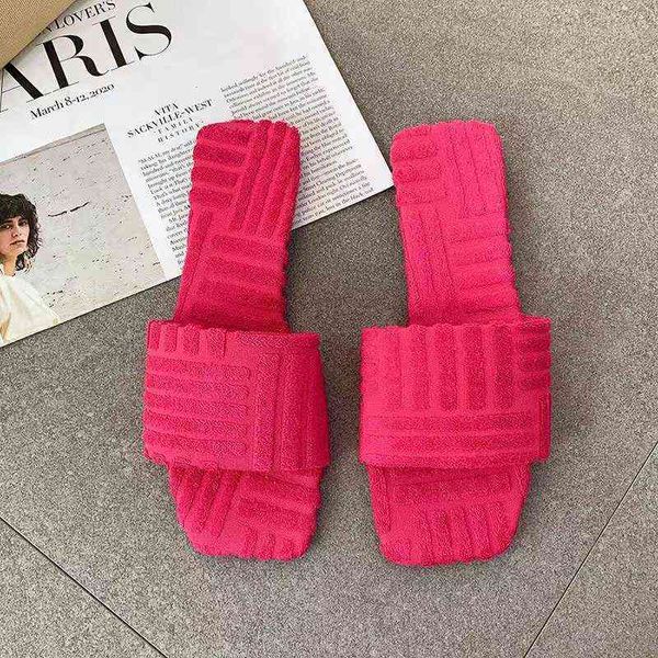 slippers lluumiu women luxury brand warm towel pattern trend new cotton drag home sandals big size 220421, Black
slippers lluumiu women luxury brand warm towel pattern trend new cotton drag home sandals big size 220421, Black