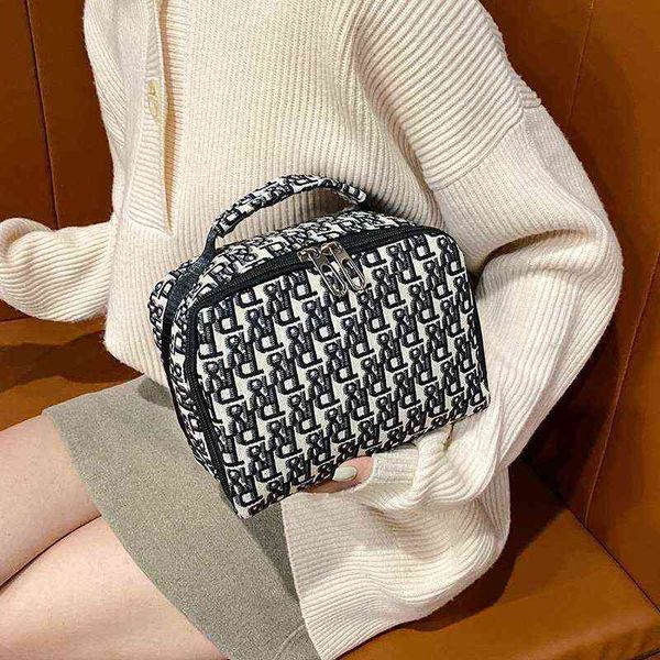 women's bag luxury hand-held travel washing large capacity cosmetic storage bag new evening bags fashion simple shoulder handbags for w
women's bag luxury hand-held travel washing large capacity cosmetic storage bag new evening bags fashion simple shoulder handbags for w