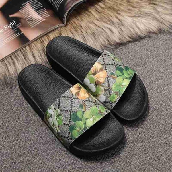 2021 new fashion men women sandals ladies flip flops loafers black white red green slides shoes245b
2021 new fashion men women sandals ladies flip flops loafers black white red green slides shoes245b