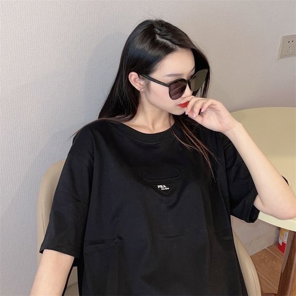2022 spring and summer new couple horn three-dimensional relief embossed round neck short sleeve t-shirt men's and women's top, White;black
2022 spring and summer new couple horn three-dimensional relief embossed round neck short sleeve t-shirt men's and women's top, White;black