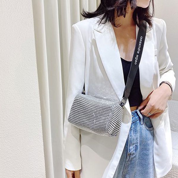 womens fashion rhinestone chain shoulder bag pu zipper handbag womens designer luxury brand crossbody bag woman
womens fashion rhinestone chain shoulder bag pu zipper handbag womens designer luxury brand crossbody bag woman