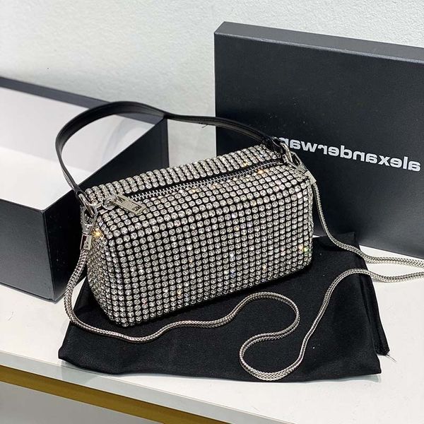 designer bags aw king rhinestone 2022 new full diamond underarm fashion light luxury portable dress one shoulder messenger
designer bags aw king rhinestone 2022 new full diamond underarm fashion light luxury portable dress one shoulder messenger