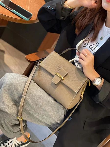 dl hbp genuine leather crossbody bags sports purse handbag purses wallets fashion cross body shoulder bags outdoorbag nylon camouflage
dl hbp genuine leather crossbody bags sports purse handbag purses wallets fashion cross body shoulder bags outdoorbag nylon camouflage