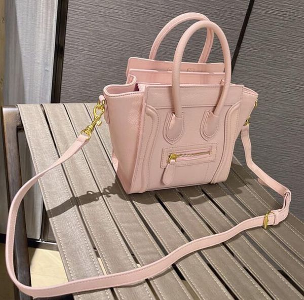 new smiling face sling backpack women's single shoulder bag women large capacity color contrast splicing portable messenger bag day pac
new smiling face sling backpack women's single shoulder bag women large capacity color contrast splicing portable messenger bag day pac