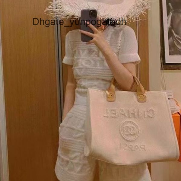 women's luxury handbags beach bags brand ch pearl label canvas women evening bag fashion designers classic small female bobby backpack, Black;red
women's luxury handbags beach bags brand ch pearl label canvas women evening bag fashion designers classic small female bobby backpack, Black;red