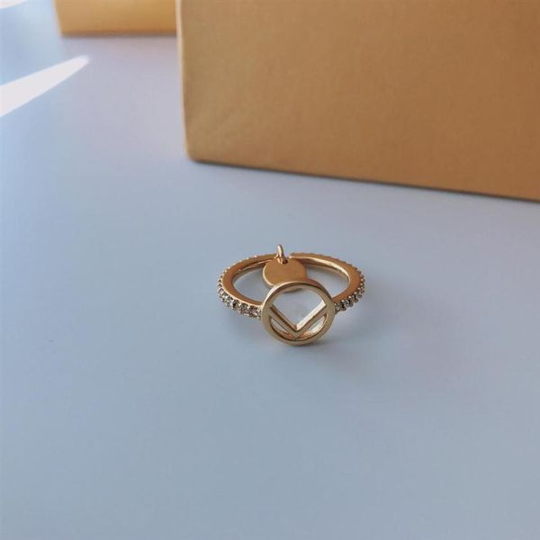 fashion luxury designer letter band rings bague for lady women party wedding lovers gift engagement jewelry201j, Silver
fashion luxury designer letter band rings bague for lady women party wedding lovers gift engagement jewelry201j, Silver