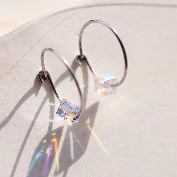 925 sterling silver aurora sugar earrings female circle temperament versatile fashion, Golden;silver
925 sterling silver aurora sugar earrings female circle temperament versatile fashion, Golden;silver