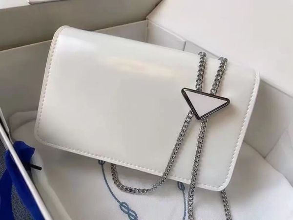 2022 latest bag female advanced design simple fashion op28 retro adjustable chain triangle logo single shoulder cross bag
2022 latest bag female advanced design simple fashion op28 retro adjustable chain triangle logo single shoulder cross bag