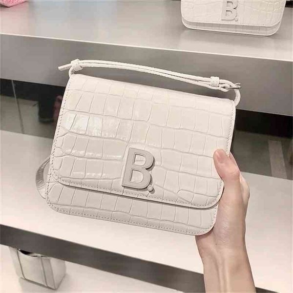 luxurys balencaigass fashion handbags off luxury 2022 alligator leather b-button hourglass portable cross women's bag
luxurys balencaigass fashion handbags off luxury 2022 alligator leather b-button hourglass portable cross women's bag