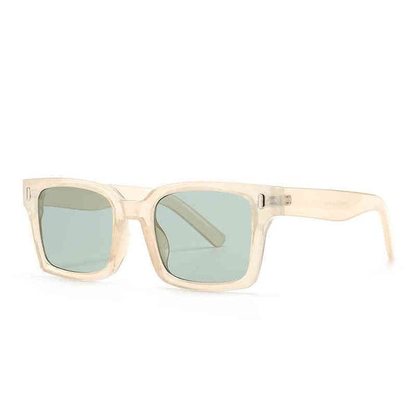 new metal inlaid square sunglass trend street p modern glamour sunglass 86388, White;black
new metal inlaid square sunglass trend street p modern glamour sunglass 86388, White;black