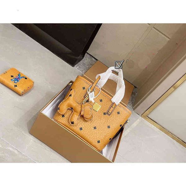 designer high-end brand female fashion one-shoulder portable purchase tony classic series
designer high-end brand female fashion one-shoulder portable purchase tony classic series